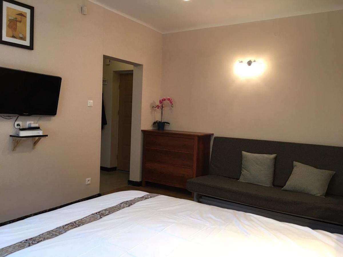 Travel Apartment Varsavia Esterno foto